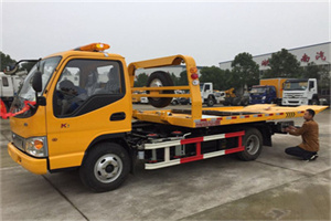 张家港哪里有拖车服务